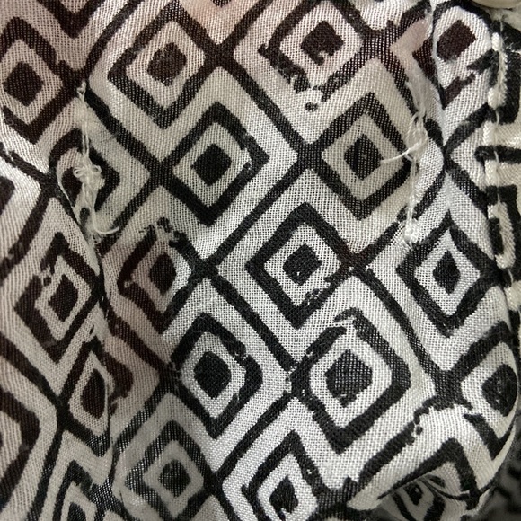 Old Navy Light & Relaxed, Sheer tank top - Youth XL (14) - Picture 5 of 6